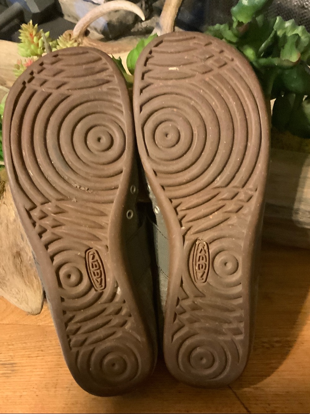 Keen Olive Green Canvas Mary Jane Shoes with Brown Toe - Picture 6 of 6
